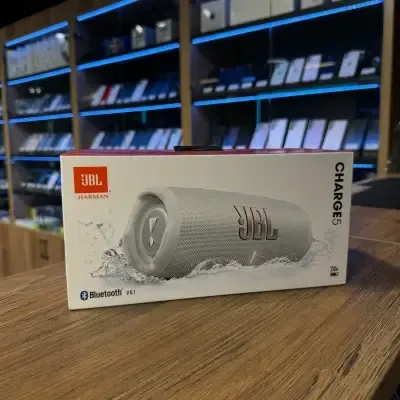 JBL Charge 5 White