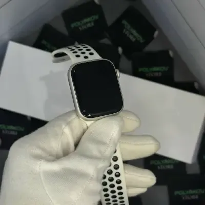 Apple Watch 9 45mm Silver